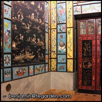 Elaborate palace Chinoiserie