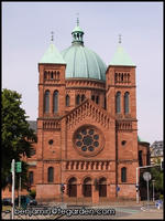 La’Église Saint-Pierre-le-Jeune